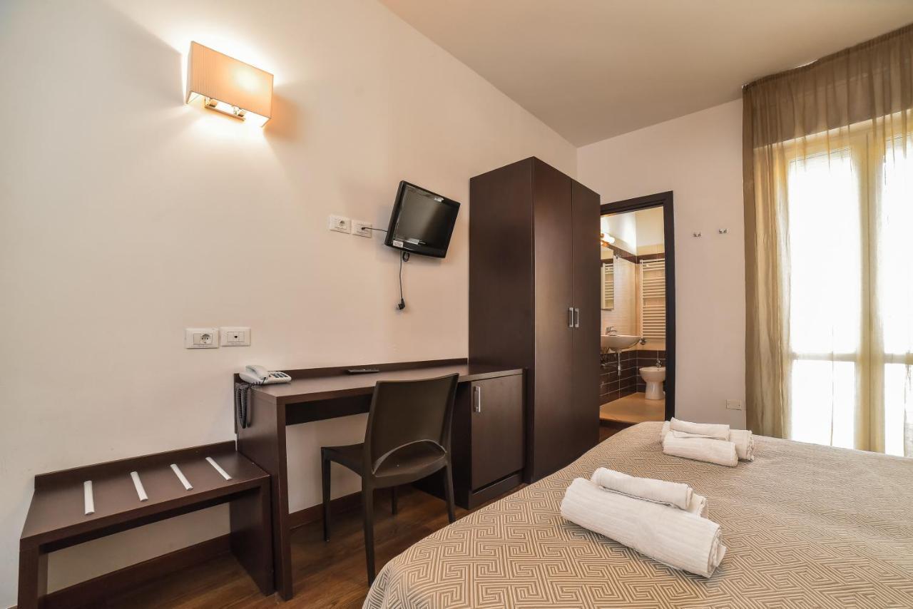 Triple Room,807517731:JPEG